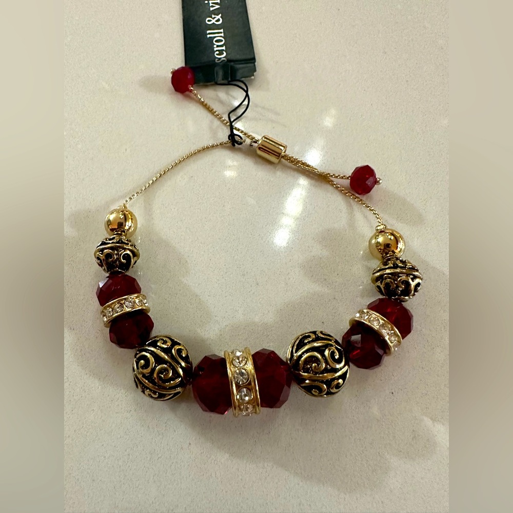 💛Scroll & Vine Red Gold and Black Gem Bracelet